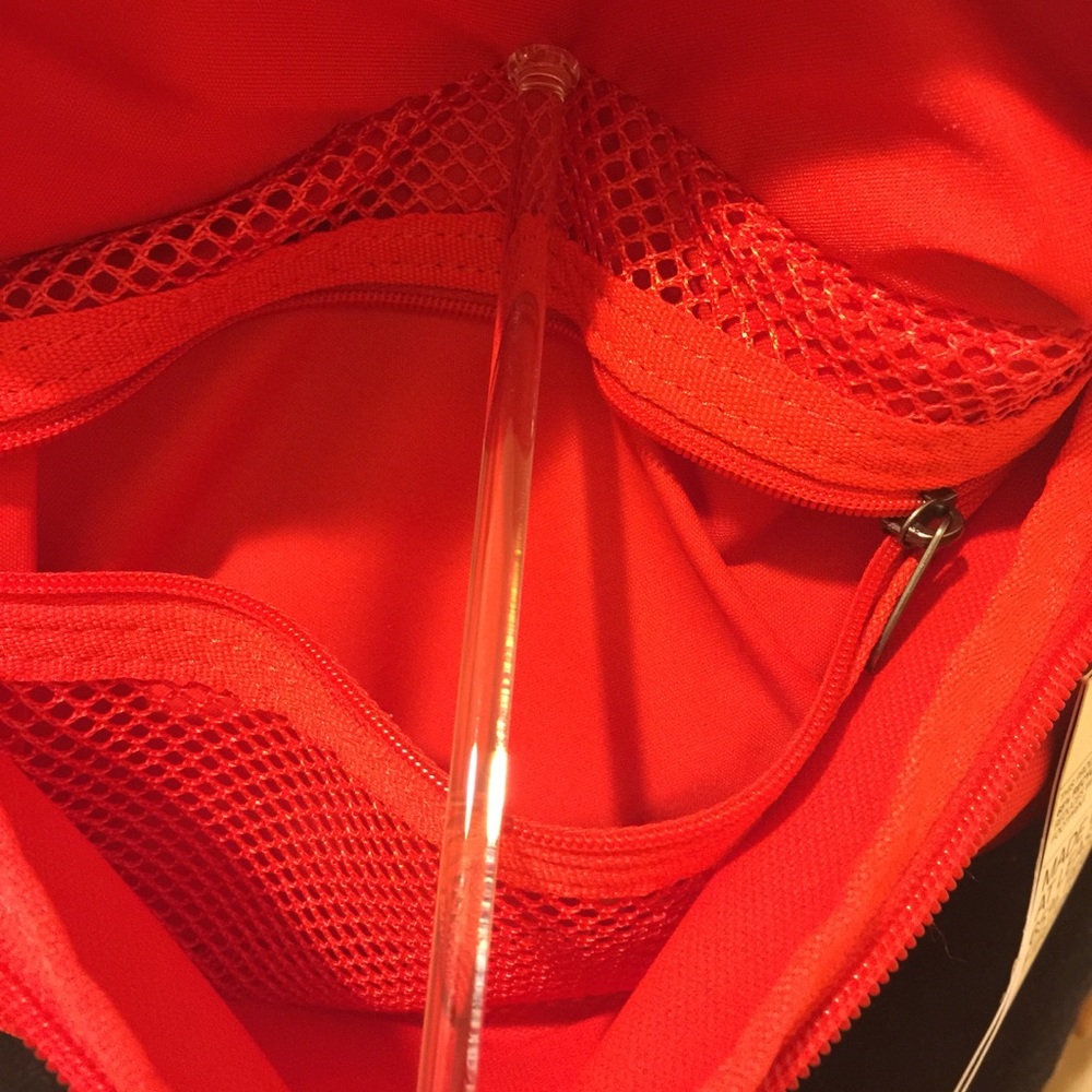 ❤️❤️❤️New Nike Red belt/fanny pack bag❤️❤️❤️ - Picture 5 of 10
